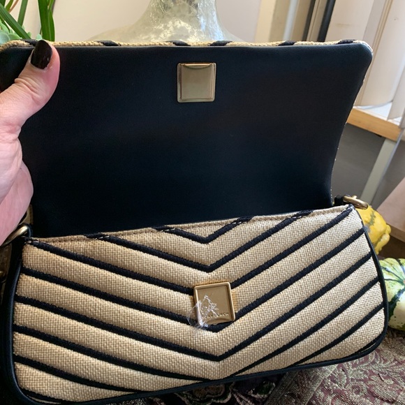 SOLD⛔️Authentic TORY BURCH Leather/quilted straw magnetic flap shoulder/Crosby - Picture 9 of 15